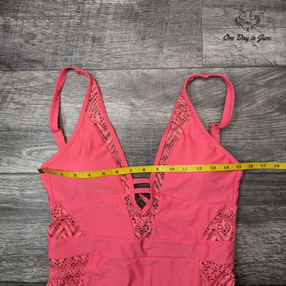 Wevswe Deep V One Piece Swimsuir Size M - Picture 2 of 4